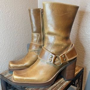 Vintage platform Steve Madden cowgirl boots 90s y2k